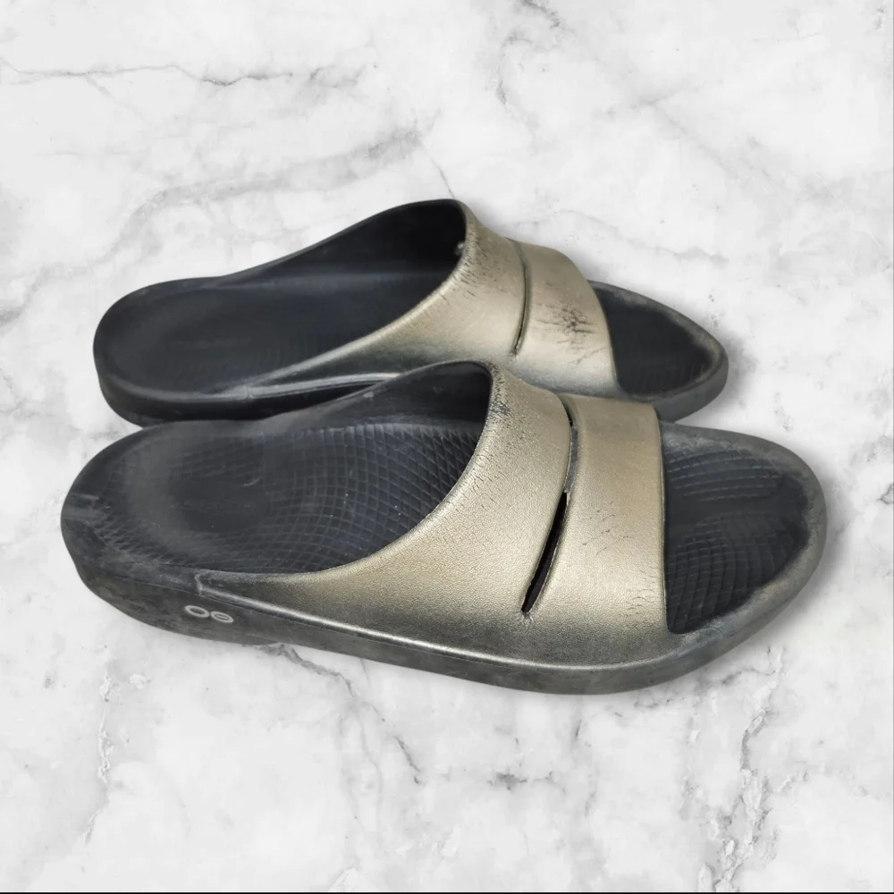Oofos Mens Slides